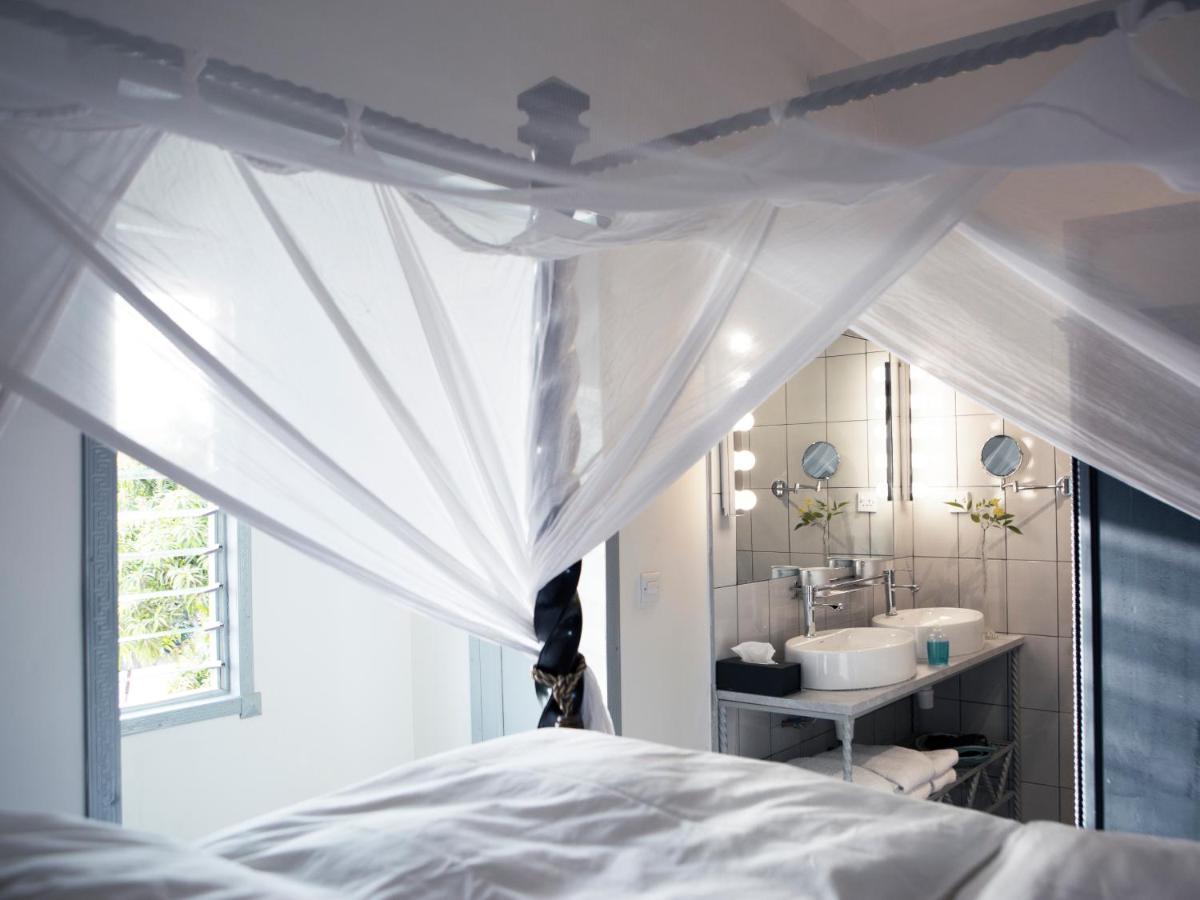 Rooftop Boutique Hotel Adults Only Serrekunda Exterior photo