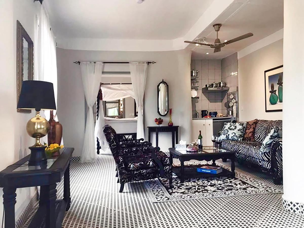 Rooftop Boutique Hotel Adults Only Serrekunda Exterior photo