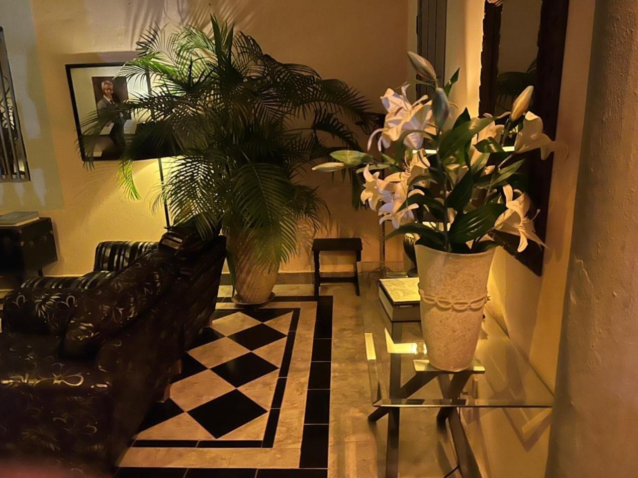 Rooftop Boutique Hotel Adults Only Serrekunda Exterior photo